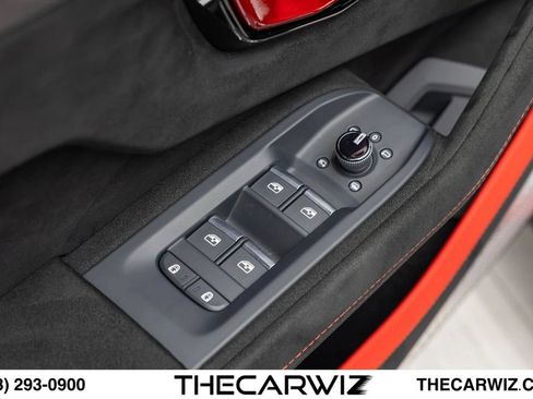 Used 2023 Lamborghini Urus Performante AWD/4WD image 56