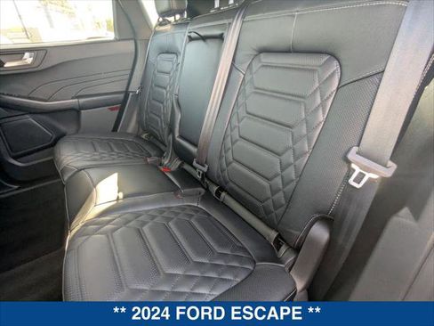 Certified 2024 Ford Escape PHEV w/ PHEV Premium Package image 20