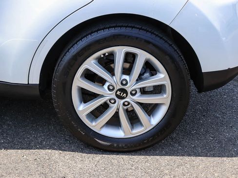 Used 2019 Kia Soul + w/ Audio Package FWD image 13