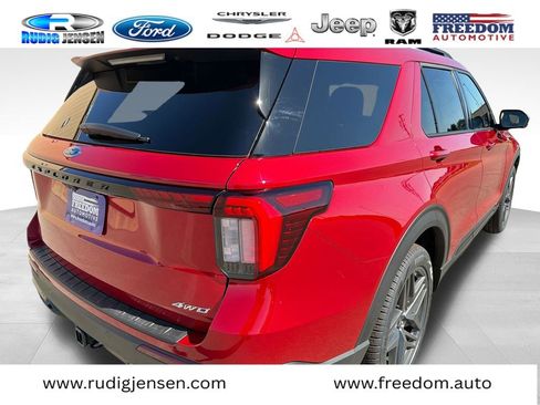 New 2026 Ford Explorer ST-Line w/ ST-Line Street Pack AWD/4WD image 5