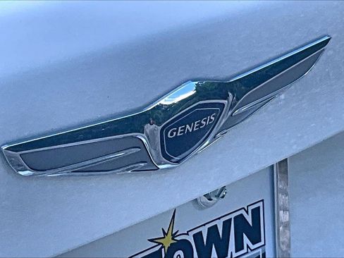 Used 2021 Genesis G70 2.0T w/ Prestige Package AWD/4WD image 31