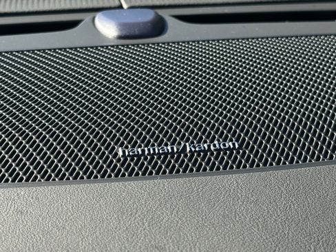 New 2026 Volvo XC90 B6 Plus w/ Protection Package Premier image 16