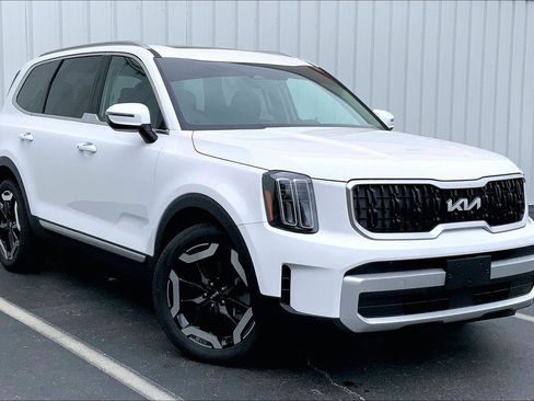 Used 2025 Kia Telluride EX AWD/4WD image 2