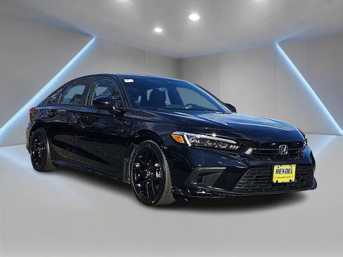 Used 2023 Honda Civic Sport image 3