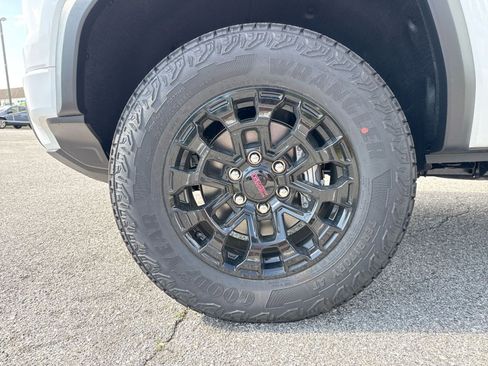 New 2026 GMC Canyon Elevation w/ Convenience Package AWD/4WD image 12
