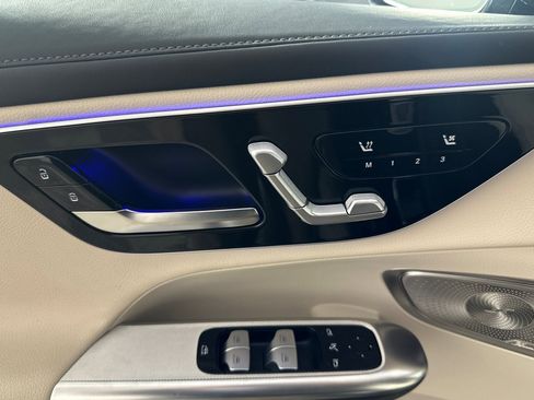 Used 2024 Mercedes-Benz GLC 300 image 10