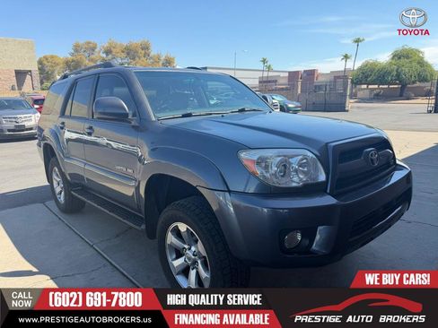 Used 2006 Toyota 4Runner Limited w/ Preferred Accessory Pkg AWD/4WD image 2