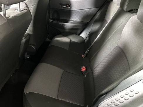 Used 2020 Toyota C-HR LE FWD image 24