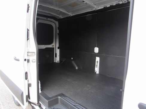 New 2025 Ford Transit 150 148 Medium Roof w/ Load Area Protection Package image 18