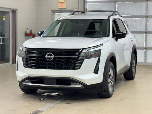 New 2026 Nissan Pathfinder SL AWD/4WD image 3