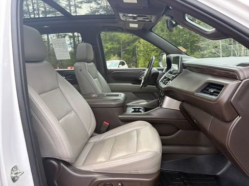 Used 2021 Chevrolet Tahoe LT w/ LT Signature Plus Package AWD/4WD image 29