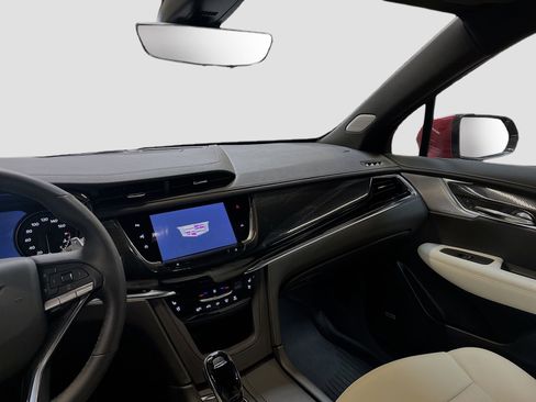 Used 2025 Cadillac XT6 Sport w/ Technology Package AWD/4WD image 25