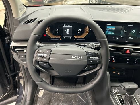 New 2026 Kia Sportage LX image 13