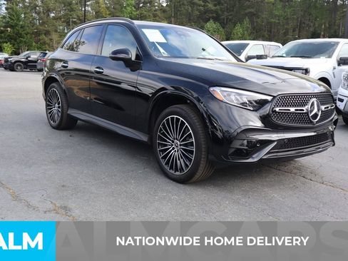 Used 2025 Mercedes-Benz GLC 350e 4MATIC w/ AMG Line image 4