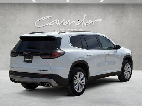 Used 2025 GMC Acadia Elevation w/ Elevation Premium Package FWD image 16