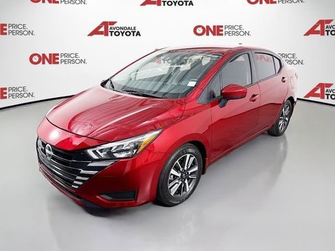 Used 2025 Nissan Versa SV w/ Trunk Package FWD image 3