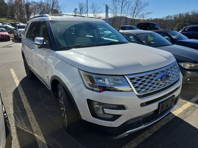 Used 2017 Ford Explorer Platinum
