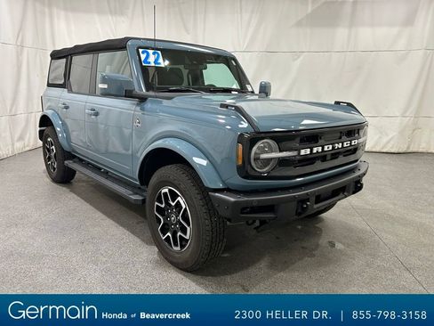 Used 2022 Ford Bronco Outer Banks image 1