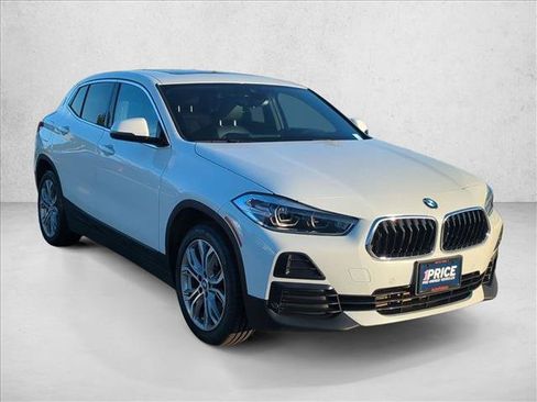 Used 2022 BMW X2 sDrive28i w/ Convenience Package FWD image 3
