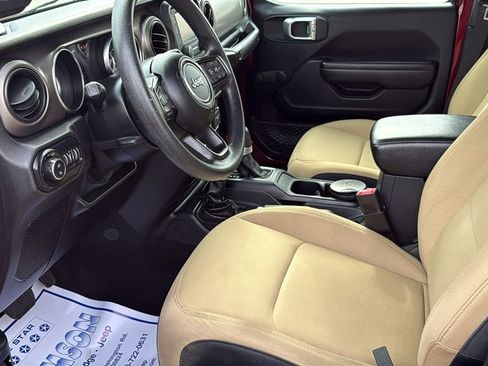 Used 2021 Jeep Gladiator Sport image 26