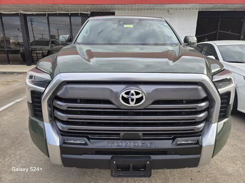 Used 2022 Toyota Tundra Limited w/ Power Package RWD image 2