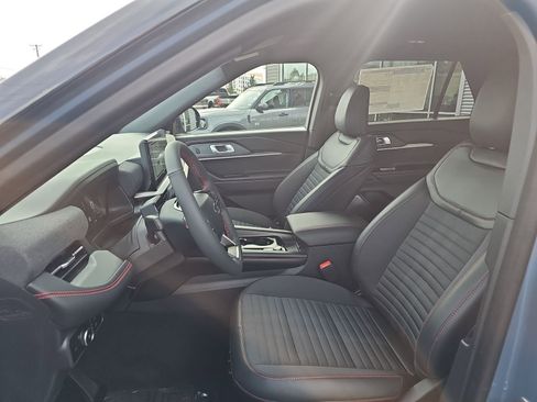 New 2026 Ford Explorer ST-Line w/ ST-Line Street Pack AWD/4WD image 11