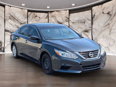 Used 2018 Nissan Altima 2.5 S w/ S Convenience Package FWD image 16