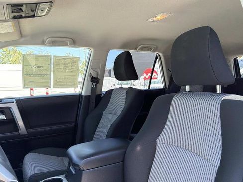 Used 2024 Toyota 4Runner SR5 AWD/4WD image 21