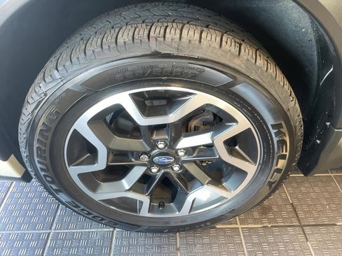 Used 2016 Subaru Crosstrek 2.0i Premium image 4