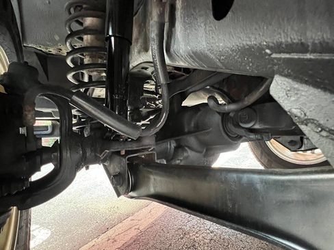 Used 1998 Jeep Cherokee Classic AWD/4WD image 24