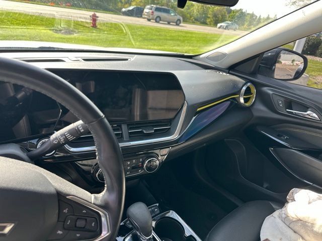 Certified 2024 Chevrolet Trax ACTIV w/ Driver Confidence Package FWD image 3