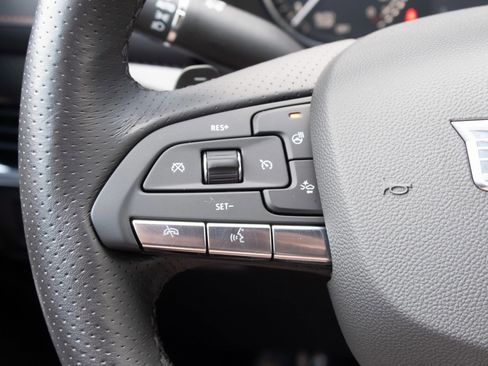 Used 2023 Cadillac XT4 Sport image 8