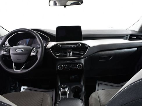 Used 2022 Ford Escape SE w/ SE Sport Appearance Package image 7