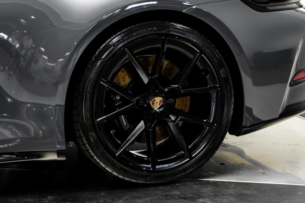 Used 2025 Porsche 911 Carrera S RWD image 41