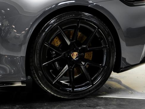 Used 2025 Porsche 911 Carrera S RWD image 41