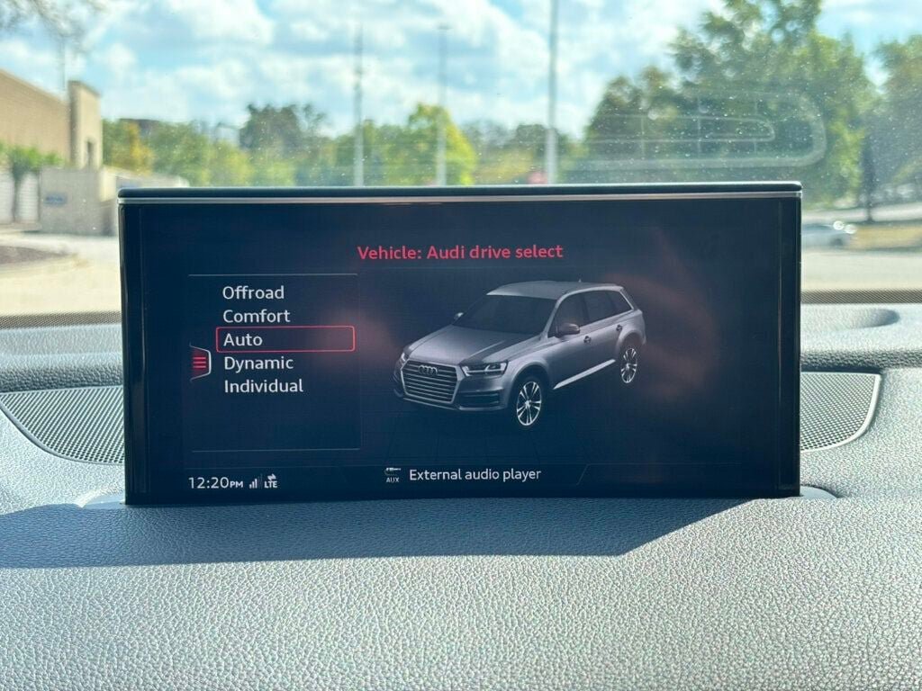 Used 2019 Audi Q7 3.0T Prestige w/ Prestige Package AWD/4WD image 32