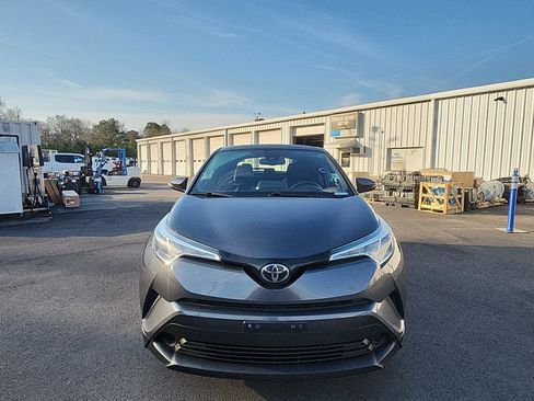 Used 2019 Toyota C-HR LE image 8