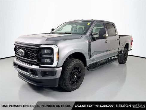 Used 2025 Ford F250 XLT w/ Black Appearance Package AWD/4WD image 1