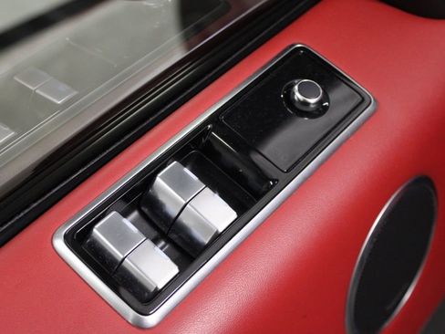Used 2021 Land Rover Range Rover Sport SVR image 9