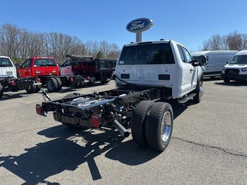 New 2025 Ford F450 XL w/ XL Chrome Package image 7