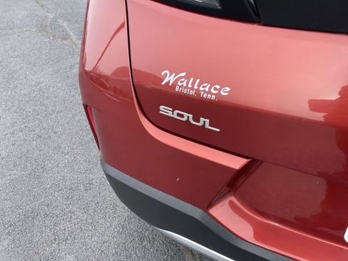 Certified 2024 Kia Soul LX w/ Option Group 015 image 6