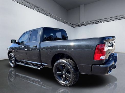 Used 2017 RAM 1500 Express w/ Black Ram 1500 Express Group image 5