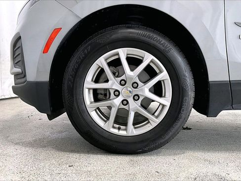 Used 2023 Chevrolet Equinox LS w/ LS Convenience Package FWD image 6