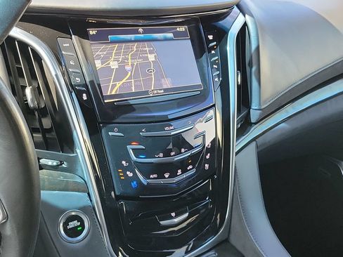 Used 2019 Cadillac Escalade ESV Platinum RWD image 32