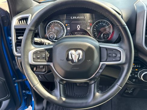 Used 2022 RAM 1500 Big Horn AWD/4WD image 16