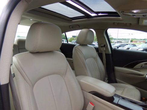 Used 2016 Buick LaCrosse Leather FWD image 29