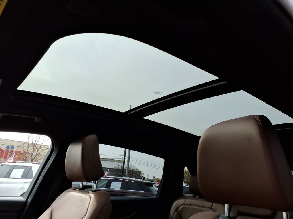 Certified 2023 Lincoln Nautilus Reserve AWD/4WD image 11