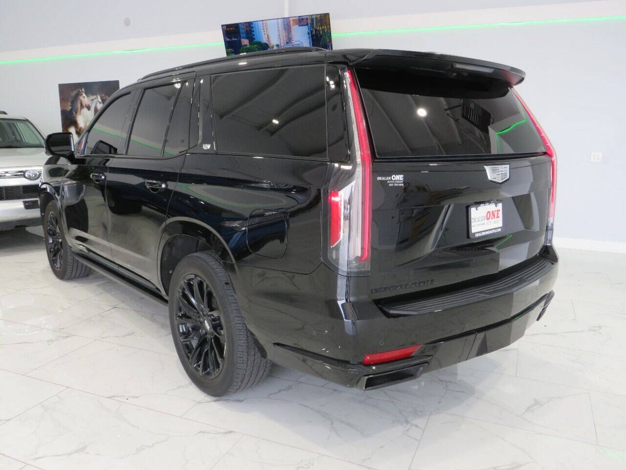 Used 2021 Cadillac Escalade Sport Platinum w/ Heavy-Duty Trailer Package AWD/4WD image 6