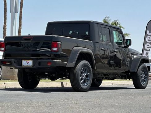 New 2026 Jeep Gladiator Mojave AWD/4WD image 3