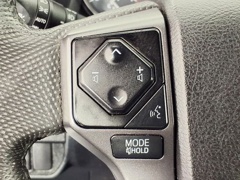 Used 2021 Toyota Tacoma TRD Sport w/ Technology Package AWD/4WD image 17